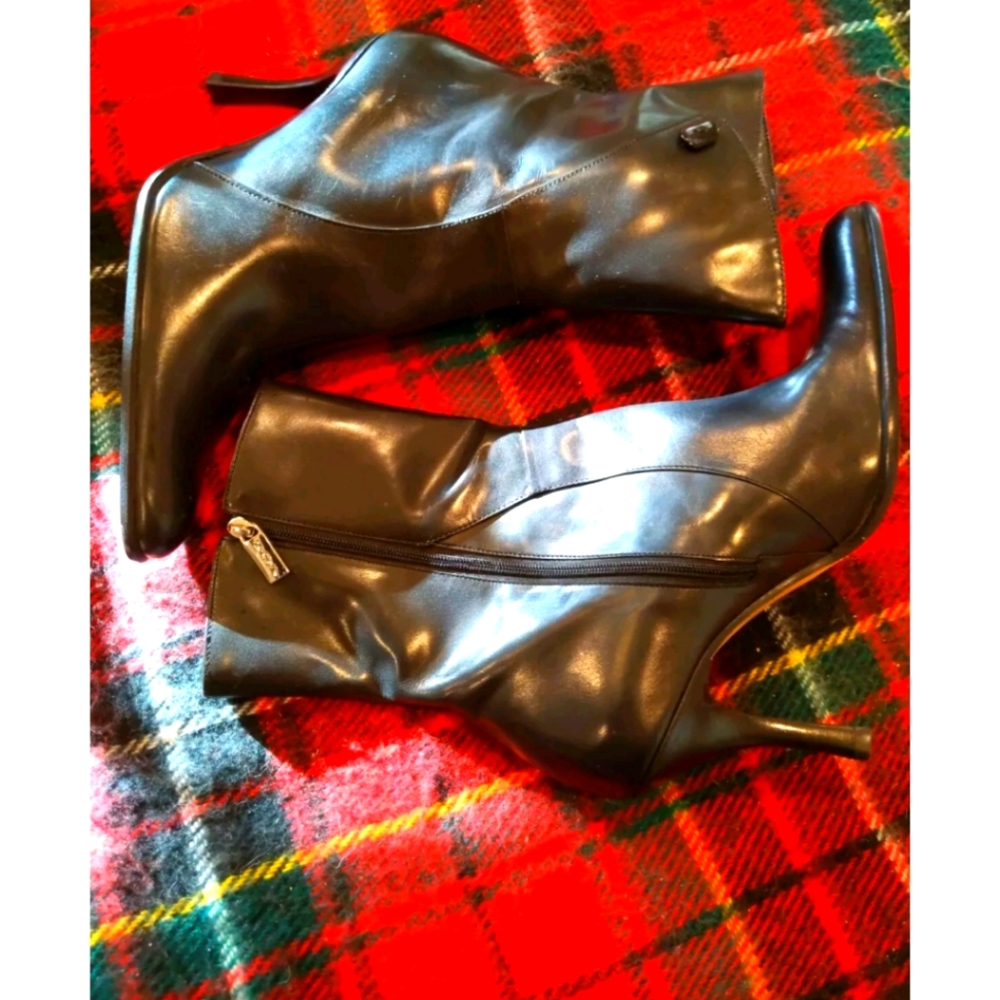 V.O.Z mid calf stiletto leather boots 8.5